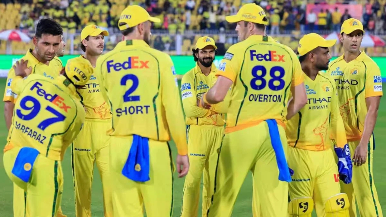 IPL में सीएसके को लगा बड़ा झटका, प्लेऑफ का सपना अब मुश्किलों में घिरा, पढ़ें समीकरण