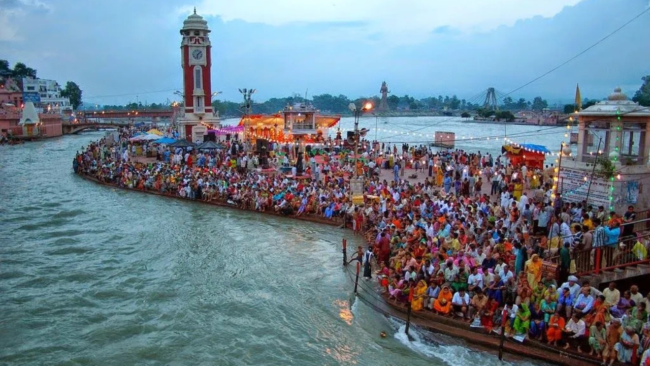 गंगा घाट नहीं जा पाए तो चिंता छोड़िए, घर बैठे भी पा सकते हैं गंगा स्नान का पुण्य