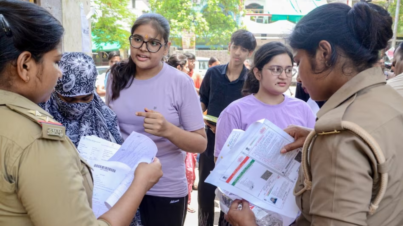 नीट परीक्षा रद्द होने के बाद छात्रों को अब क्या करना होगा, सामने आया पूरा प्लान
