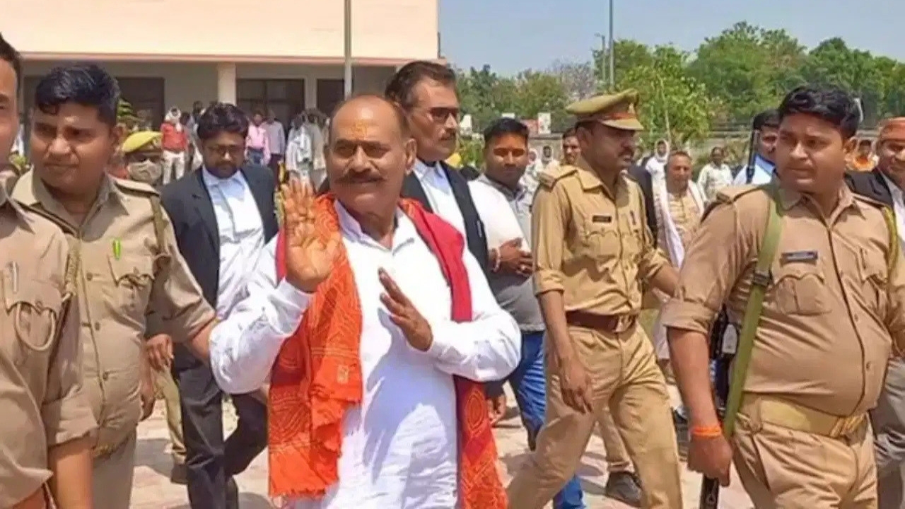 46 साल बाद बाहुबली विजय मिश्रा को उम्रकैद, कचहरी हत्याकांड में कोर्ट का बड़ा फैसला
